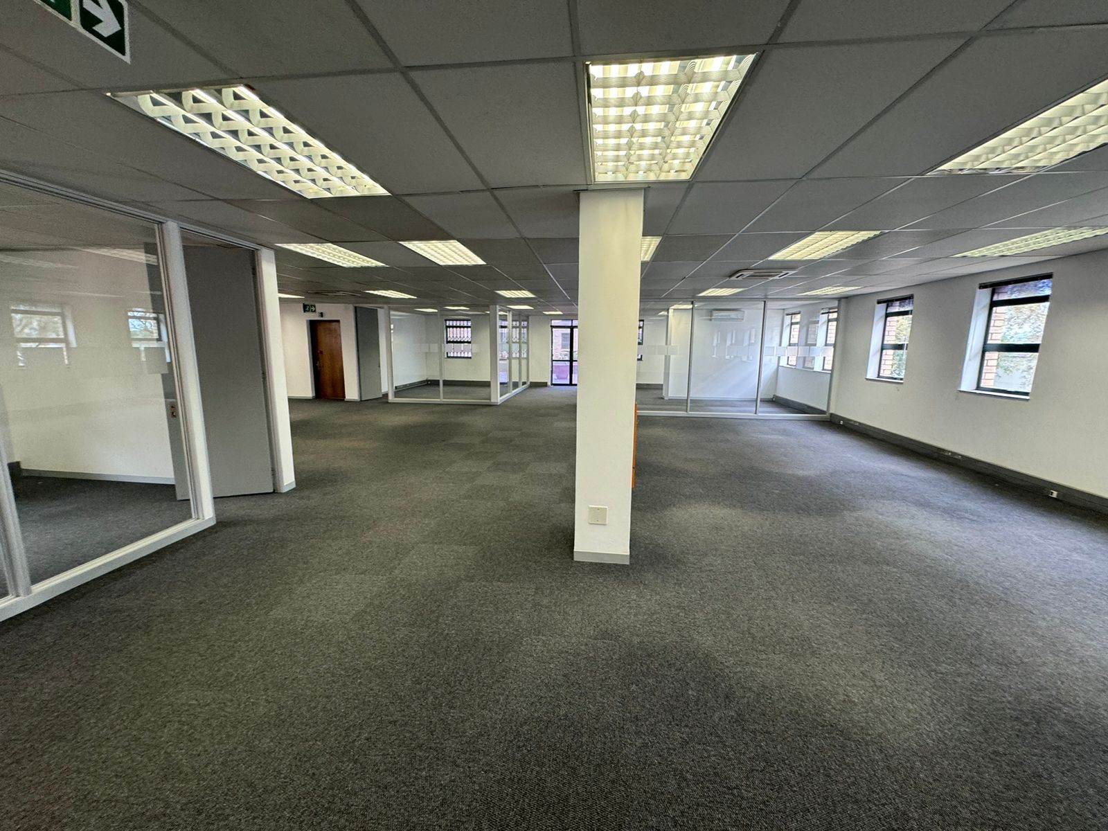 527  m² Commercial space in Sunninghill photo number 28