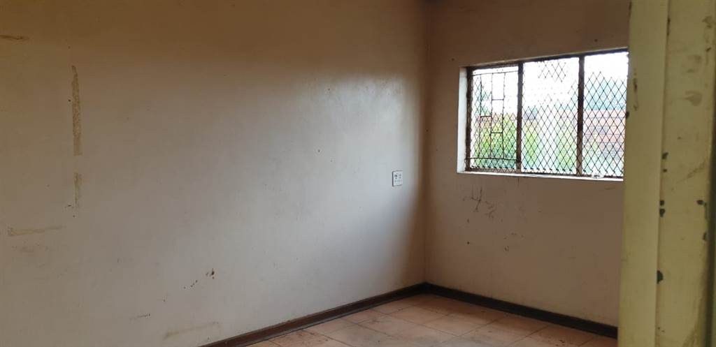 400  m² Commercial space in Tzaneen Industrial photo number 14