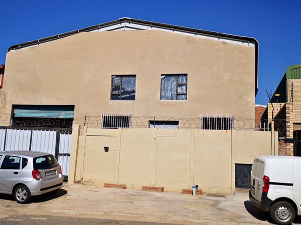 650 m² Industrial space 650 m² Industrial space
