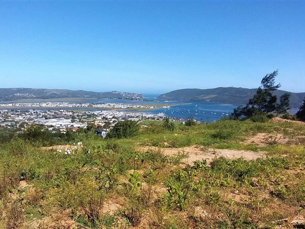 810 m² Land available in Knysna Heights