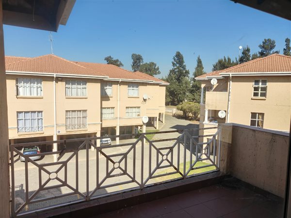 2 Bedroom House 2 Bedroom House