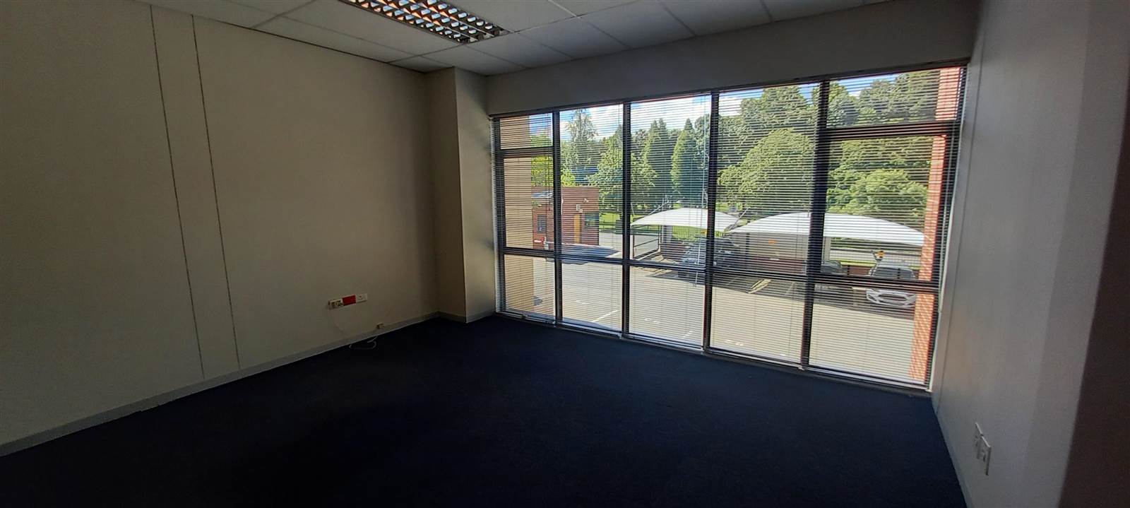 220  m² Commercial space in Bedfordview photo number 11