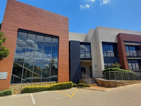 220  m² Commercial space in Bedfordview