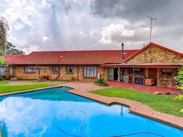 3 Bedroom House 3 Bedroom House