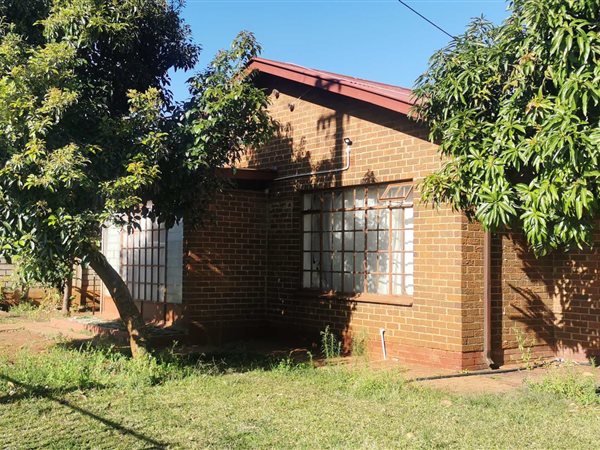 7 Bed House in Wespark