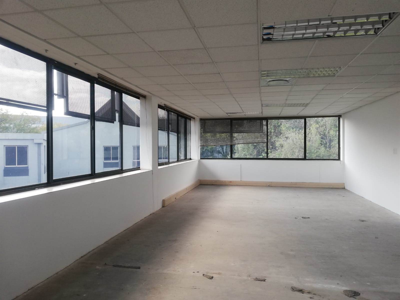 301.8  m² Commercial space in Woodmead photo number 12