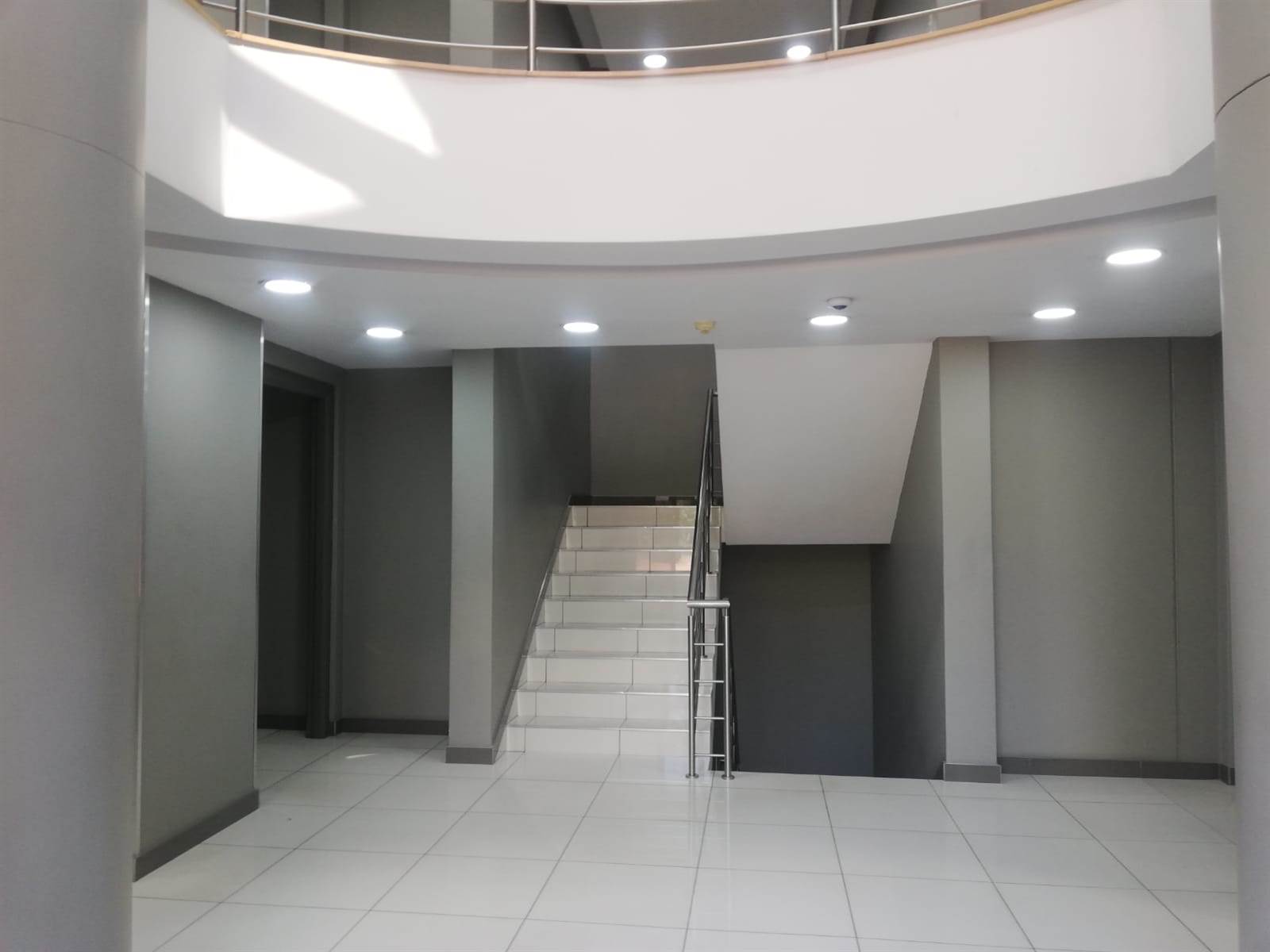 301.8  m² Commercial space in Woodmead photo number 6