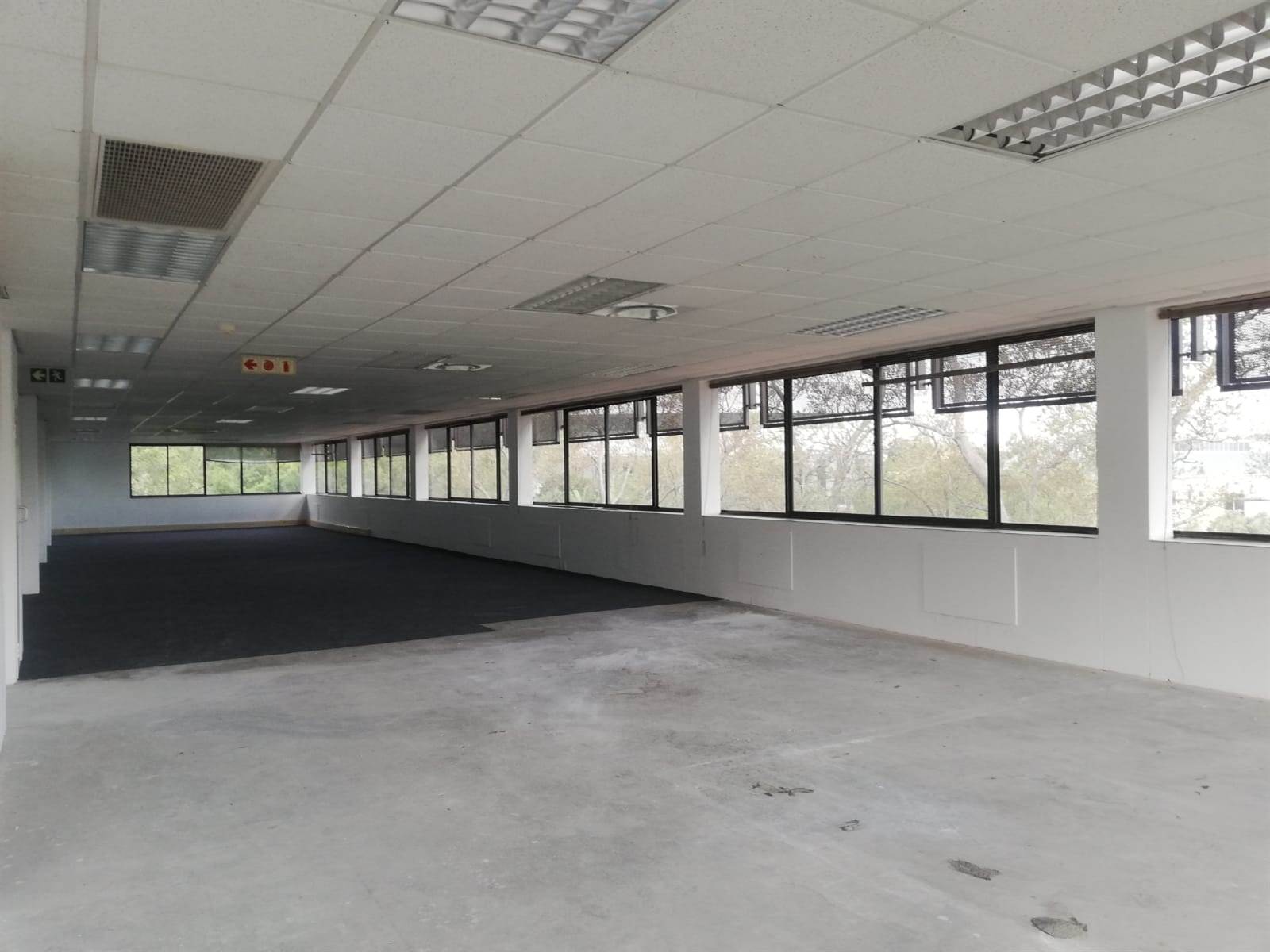 301.8  m² Commercial space in Woodmead photo number 15