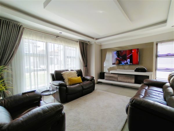 3 Bedroom House 3 Bedroom House