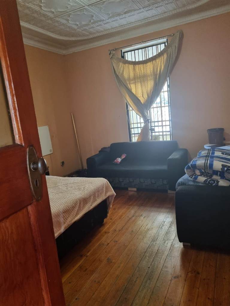 1 Bed Apartment in Benoni CBD photo number 9