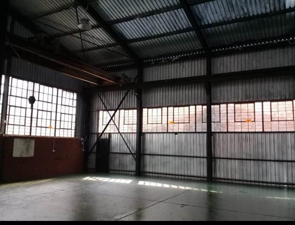 950  m² Industrial space in Gerdview photo number 1