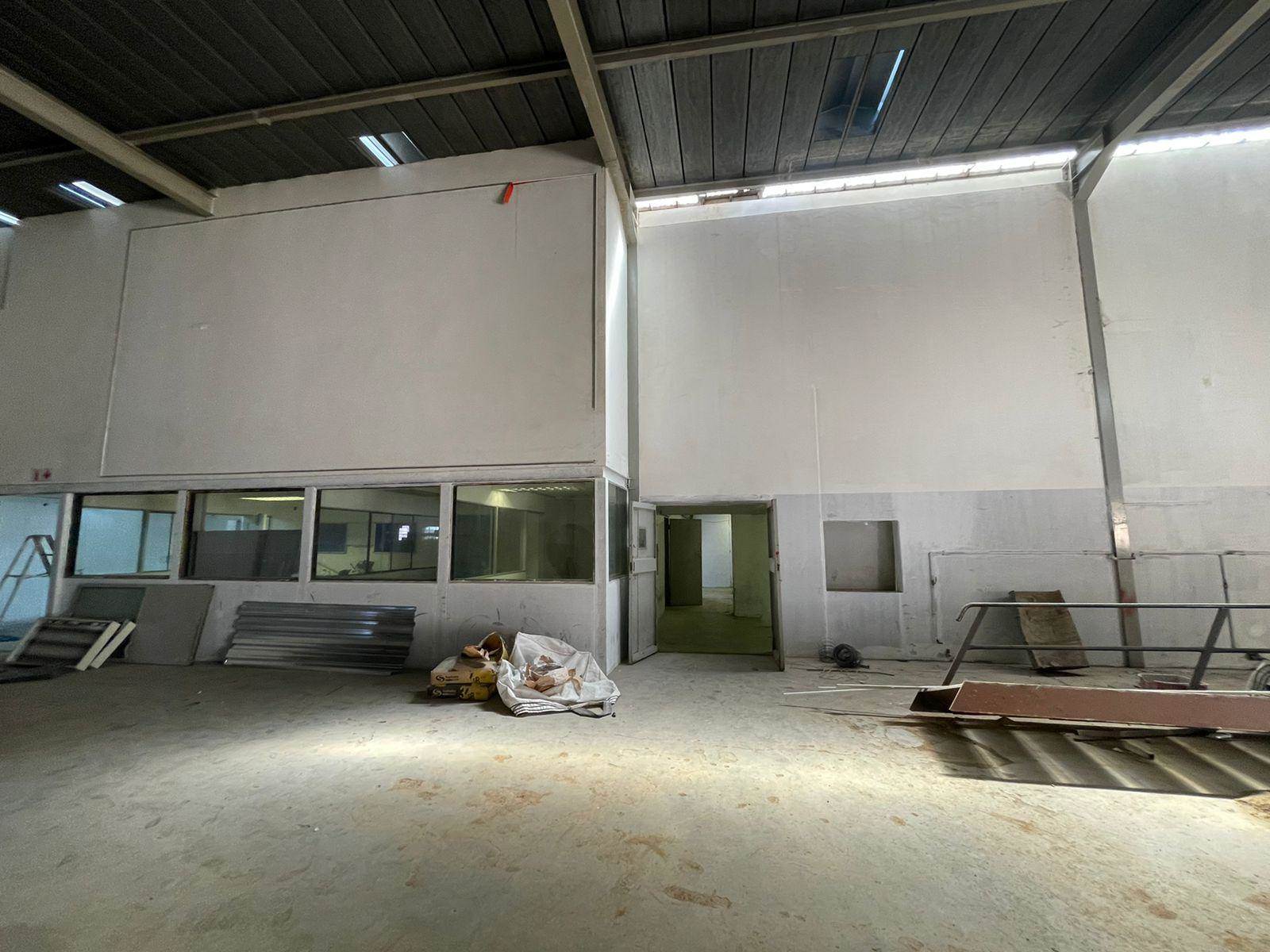 640  m² Industrial space in Meadowdale photo number 3