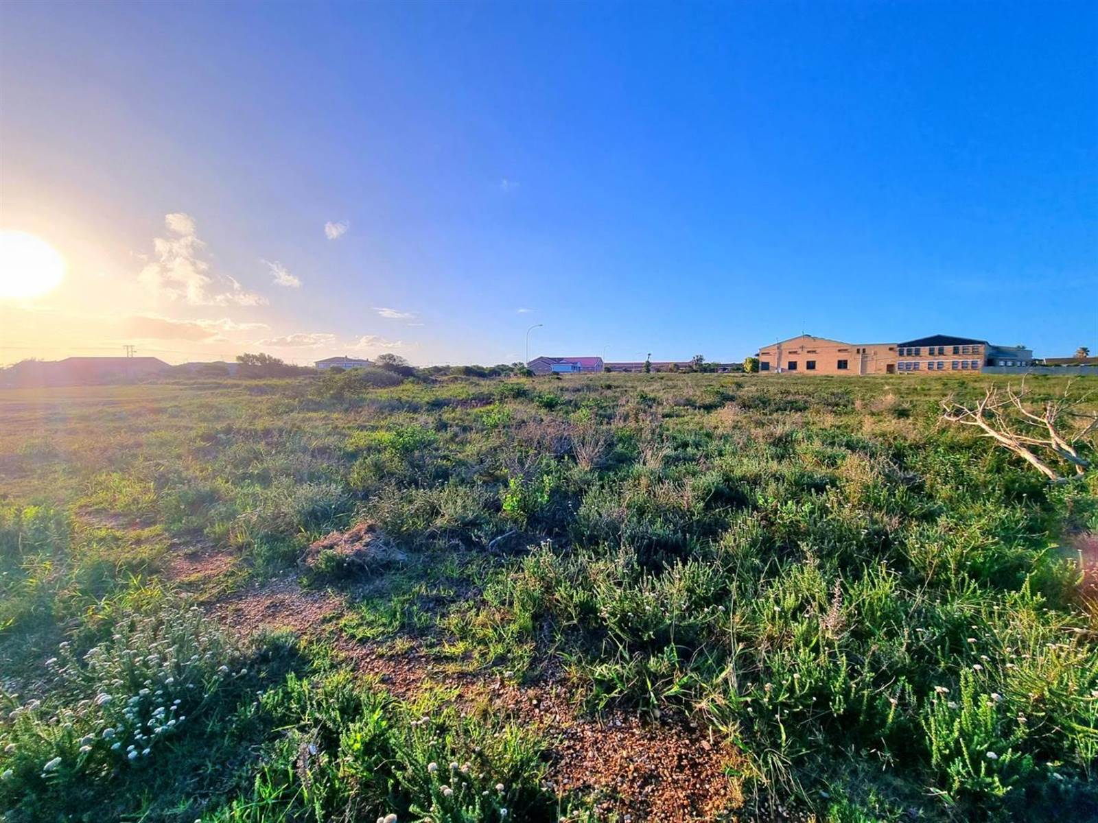 740 m² Land available in Jeffreys Bay photo number 1