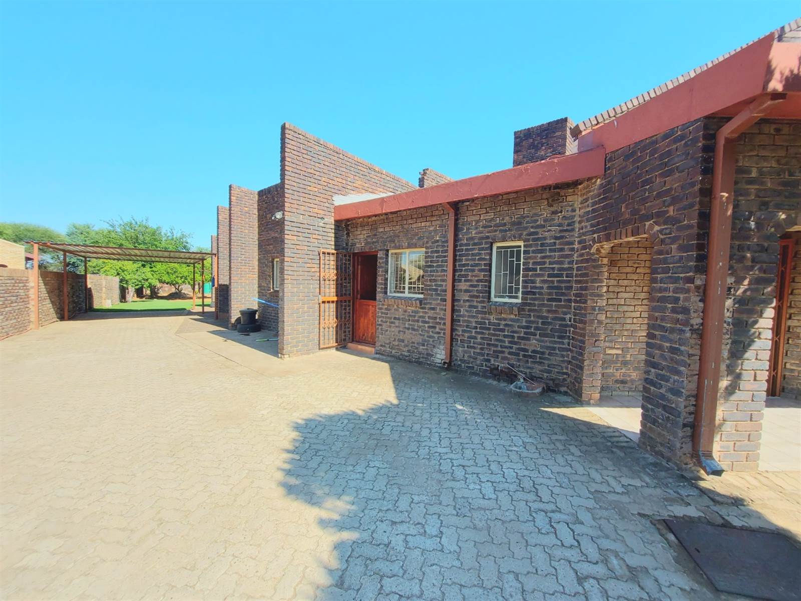 4 Bed House in Mmabatho unit 6 photo number 7