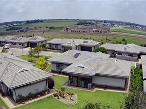 2 Bed Townhouse in Eastland Mature Lifestyle Estate