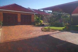 3 Bed House in Dawnview photo number 2