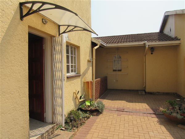 2 Bed Garden Cottage