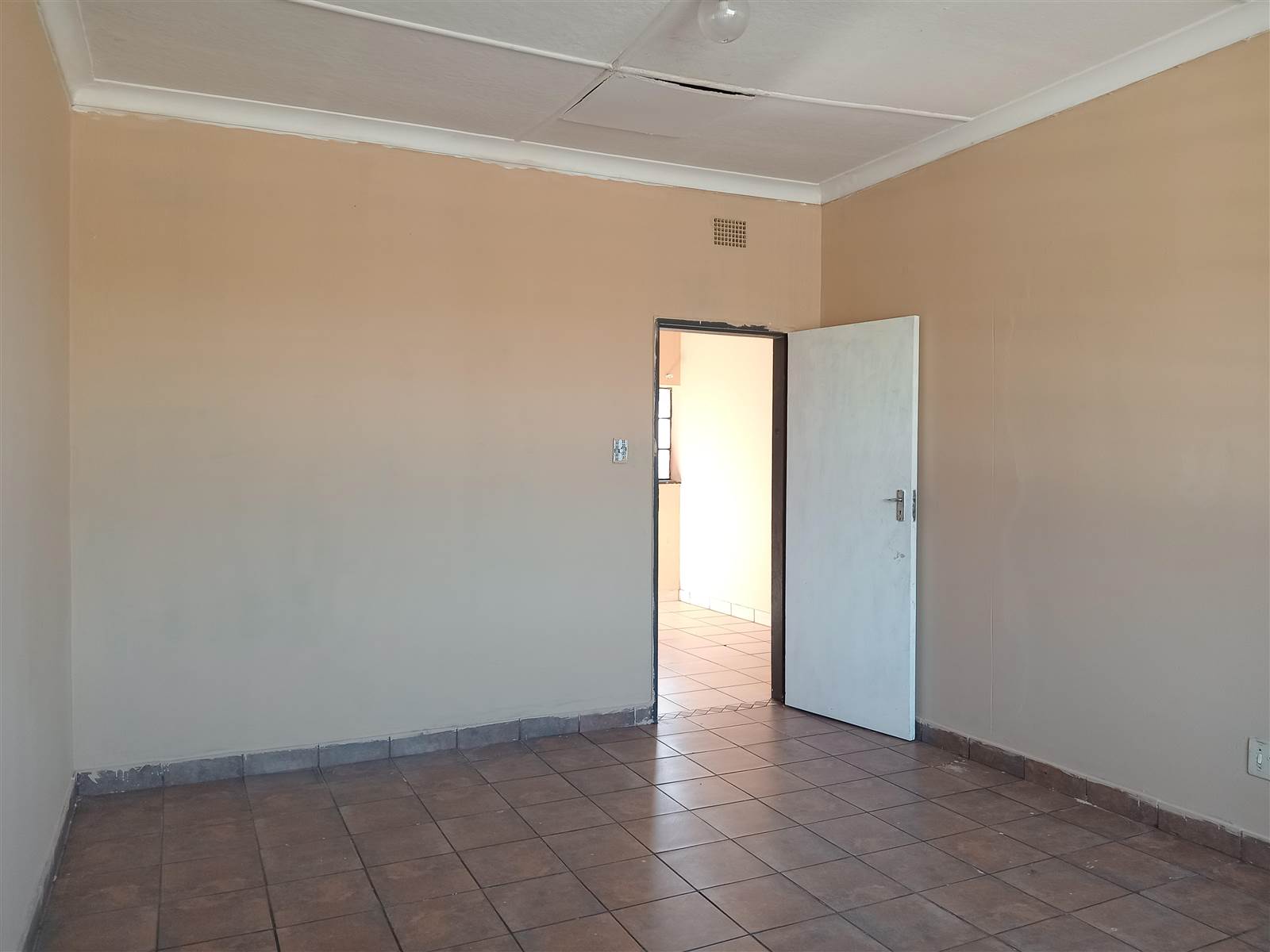 993  m² Commercial space in Boksburg Central photo number 4