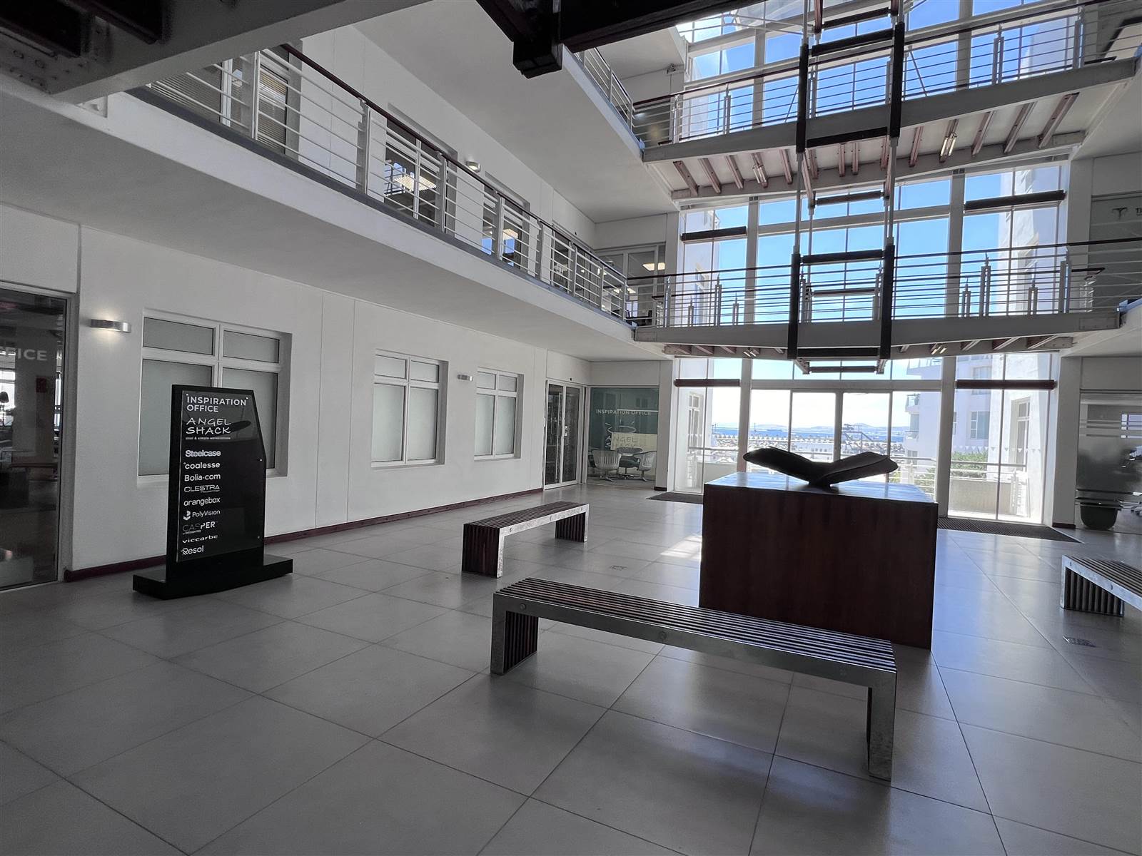 977  m² Commercial space in Mouille Point photo number 27
