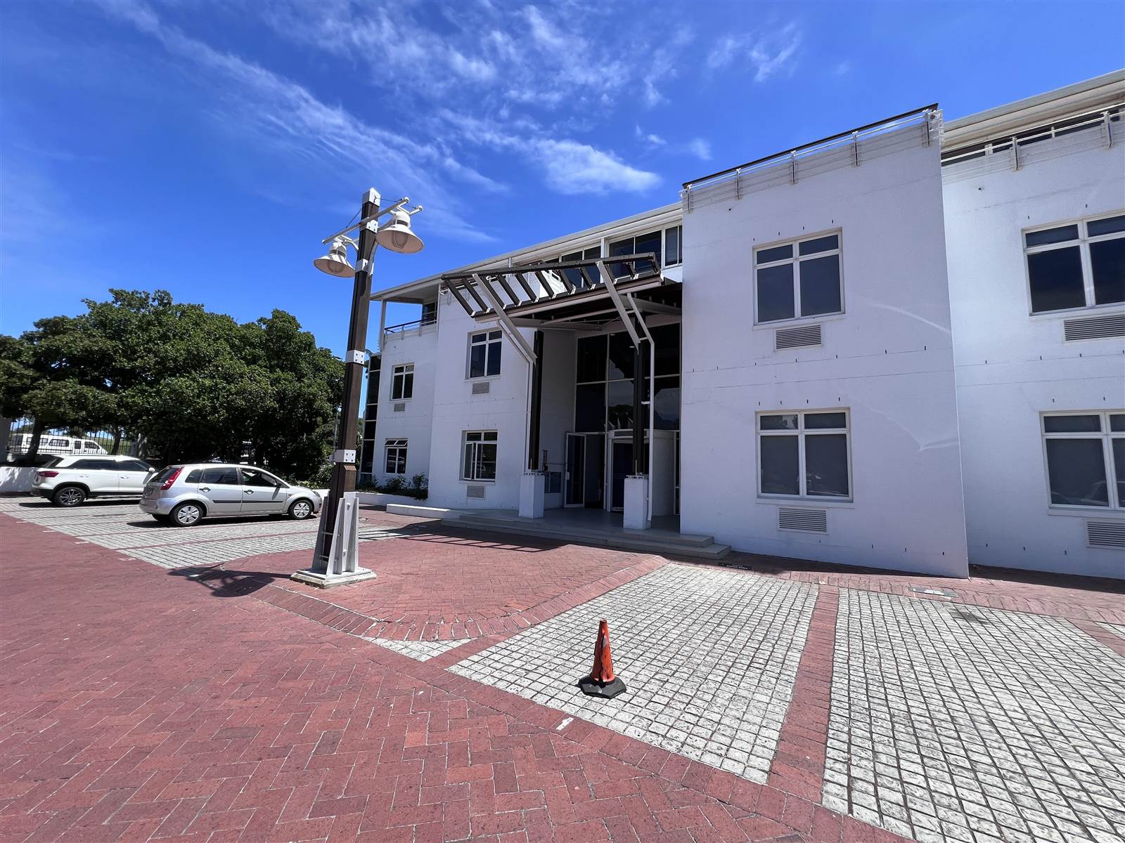 977  m² Commercial space in Mouille Point photo number 30