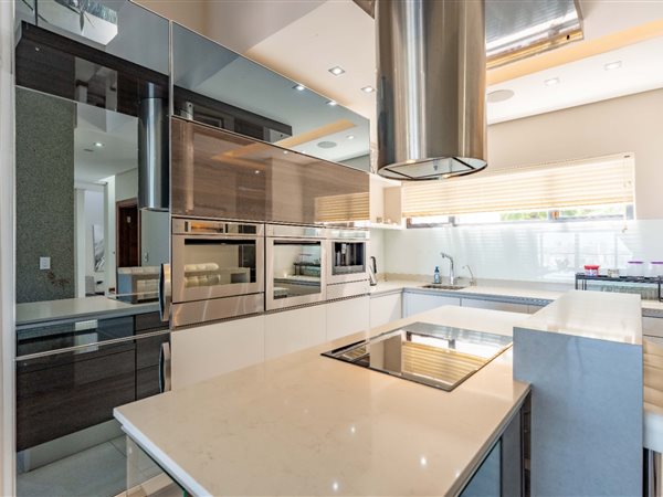 4 Bedroom Apartment