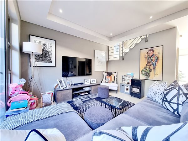 3 Bedroom Townhouse 3 Bedroom Townhouse