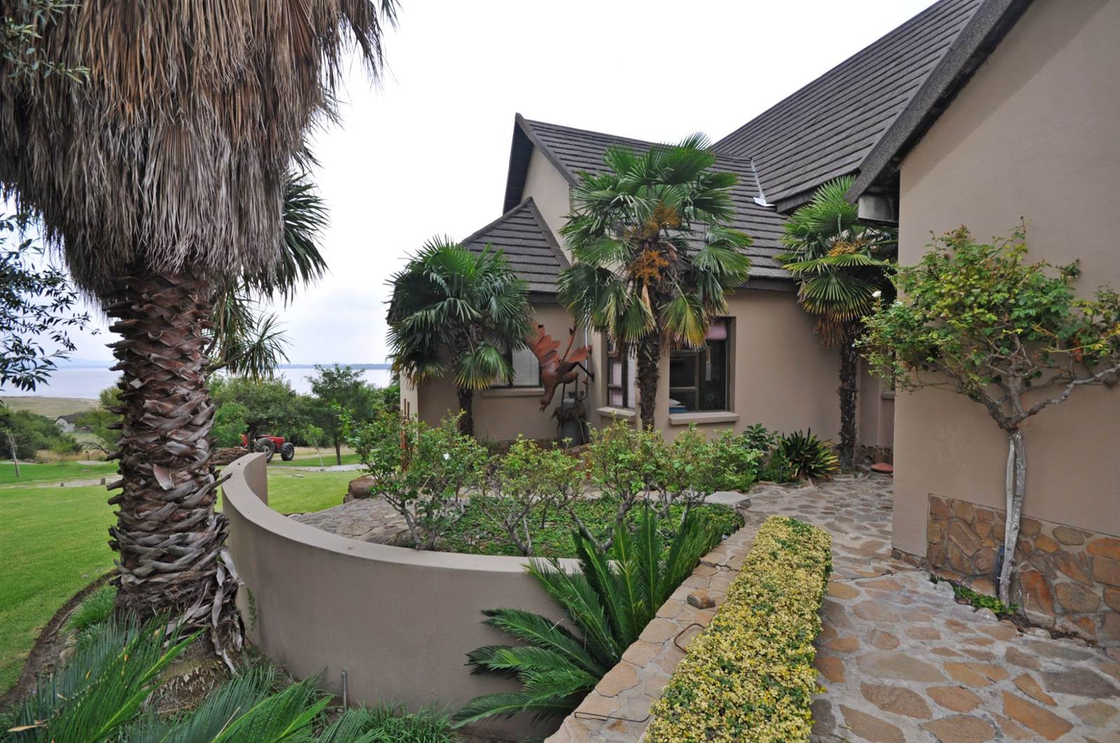 7 Bed House in Vaal Dam photo number 3