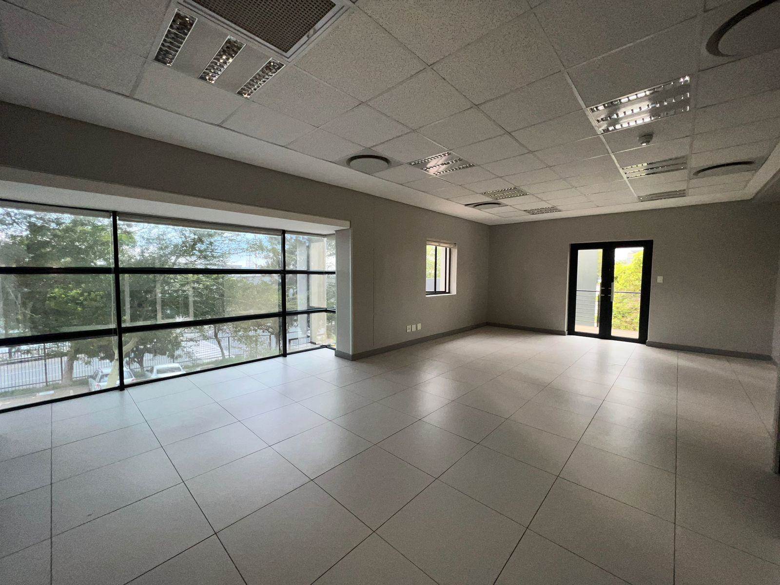 553  m² Commercial space in Strubens Valley photo number 26