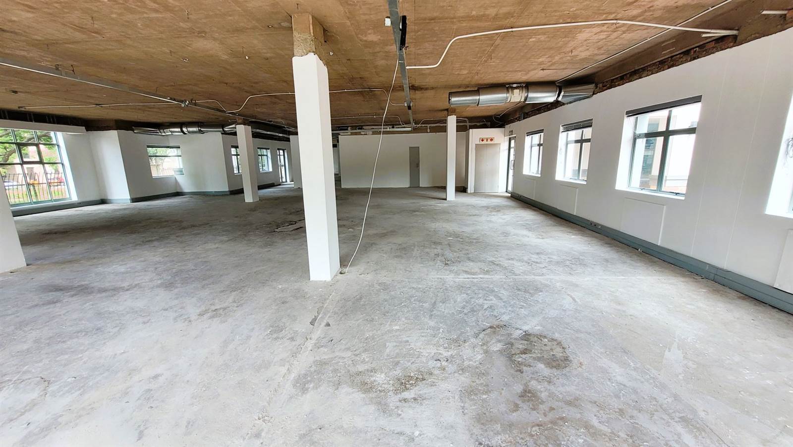 337  m² Office Space in Hillcrest photo number 9
