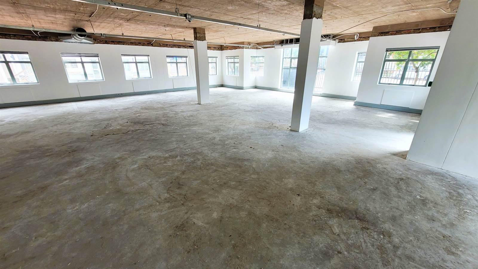 337  m² Office Space in Hillcrest photo number 11