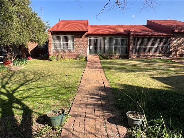 2 Bedroom House