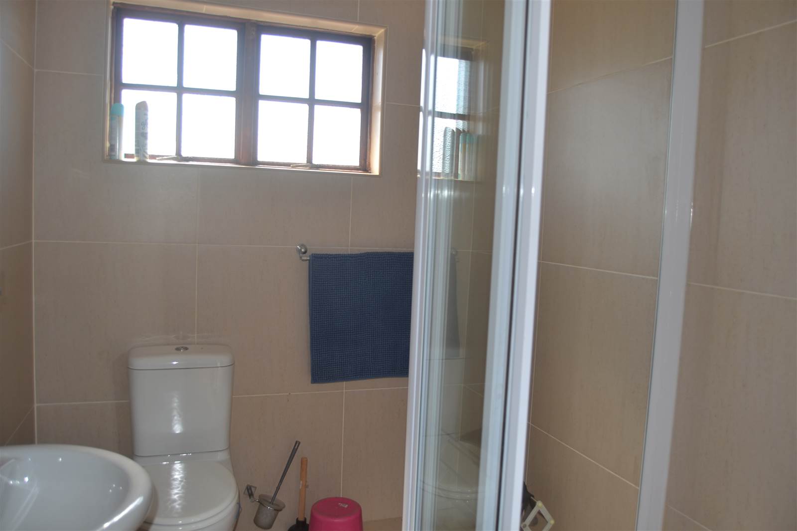 2 Bed Apartment in Scottburgh Central photo number 21