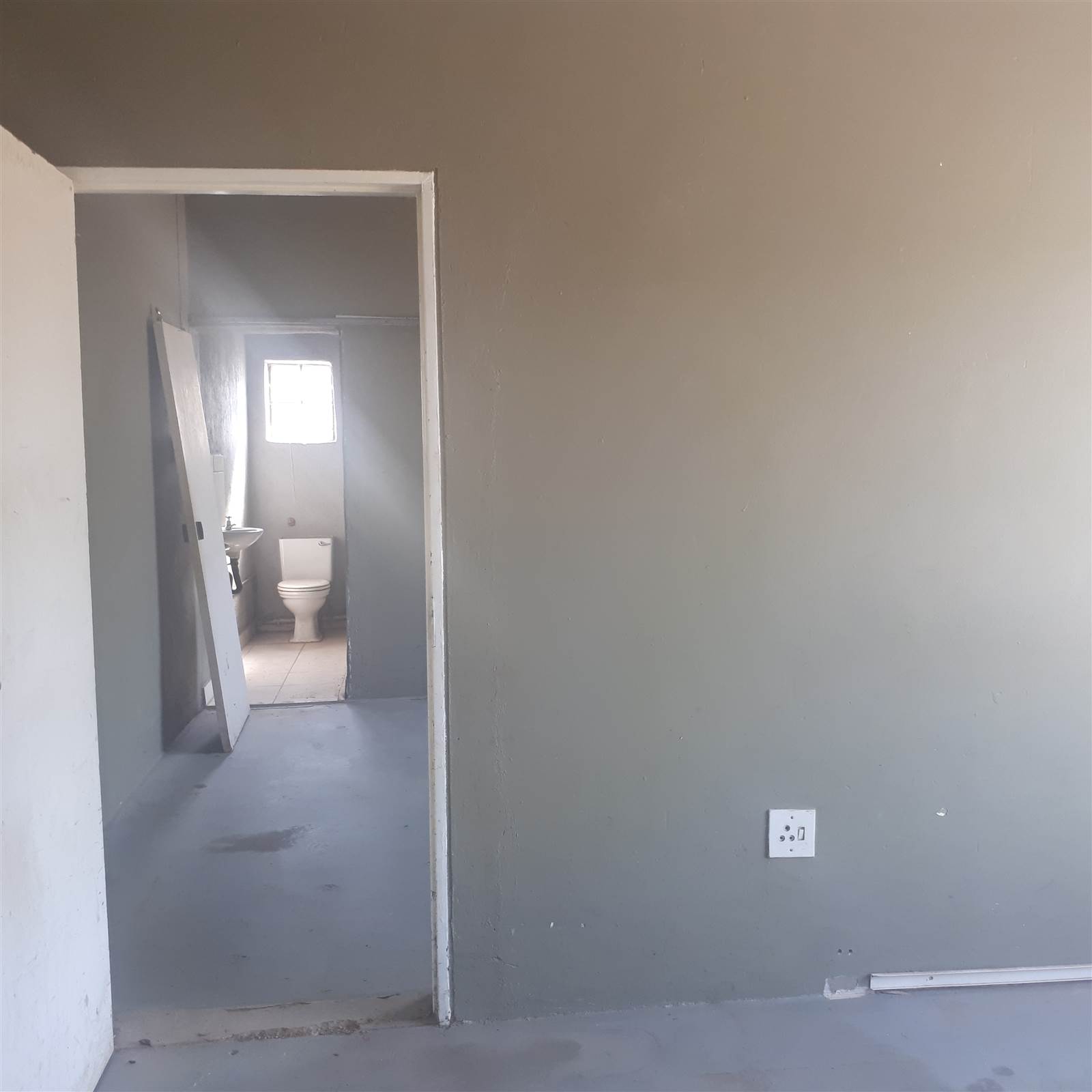 24  m² Commercial space in Nelspruit Central photo number 7