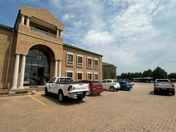 20  m² Commercial space in Highveld