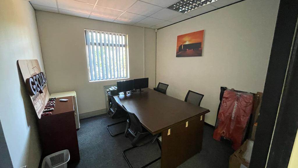 170  m² Office Space in La Lucia photo number 6