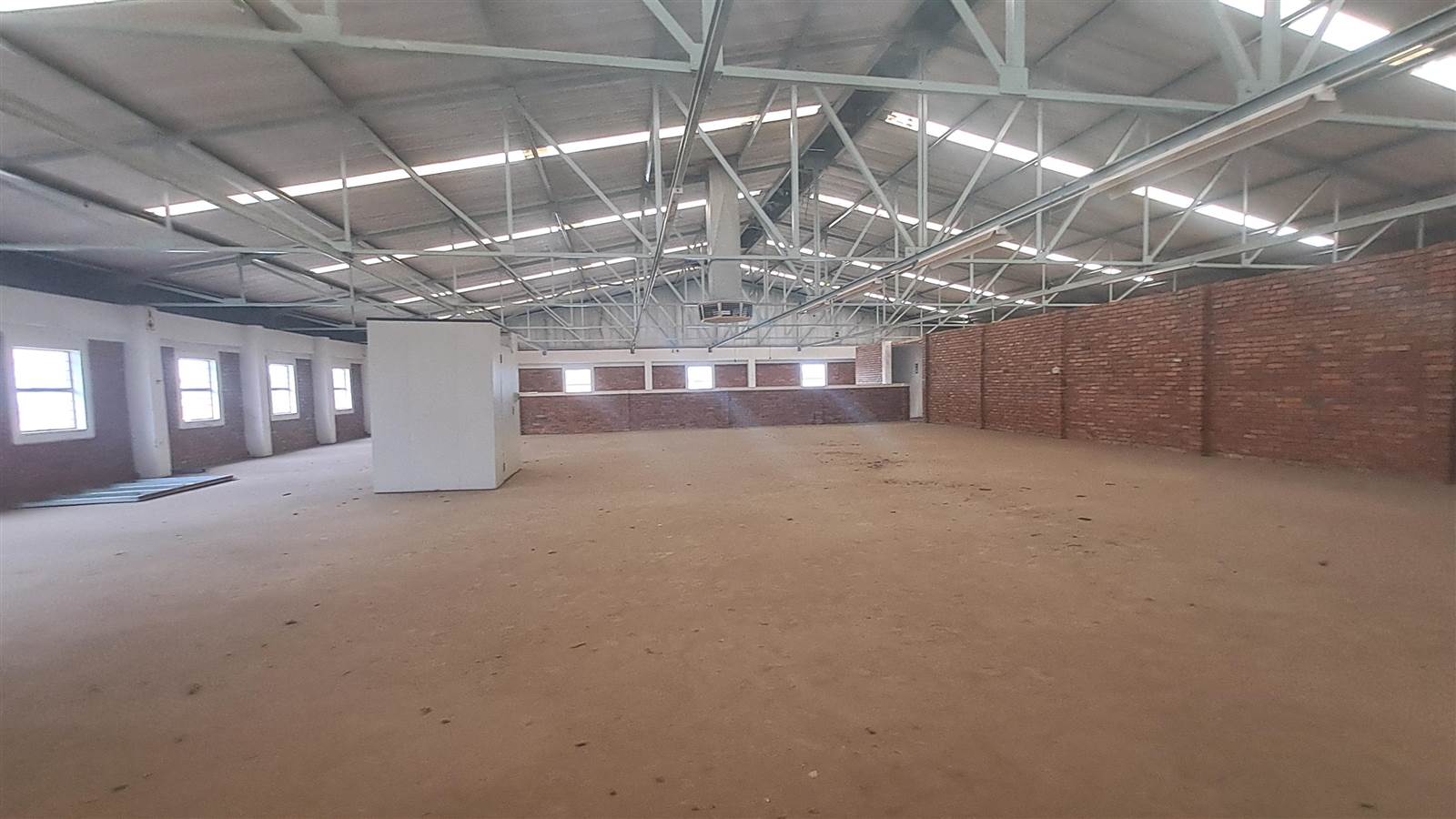 1600  m² Industrial space in Silverton photo number 20