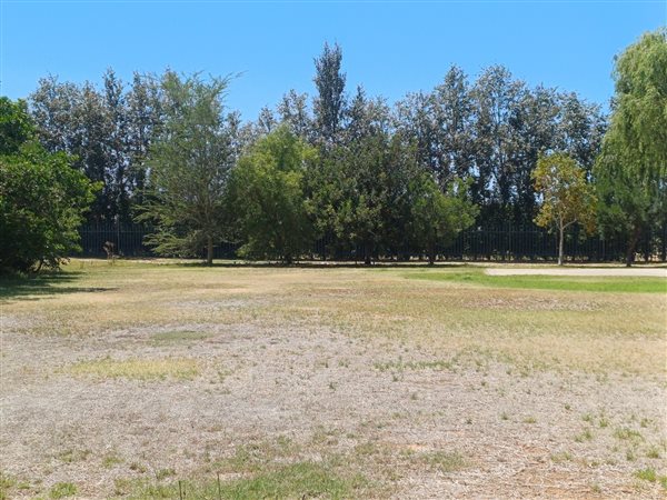 451 m² Land