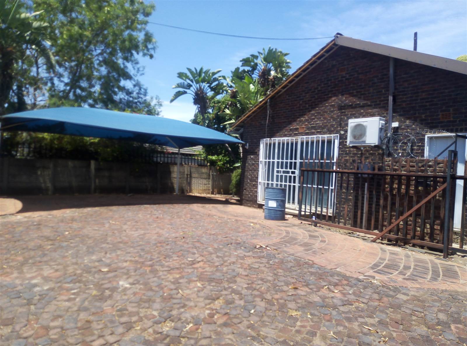 290  m² Commercial space in Rustenburg Central photo number 3