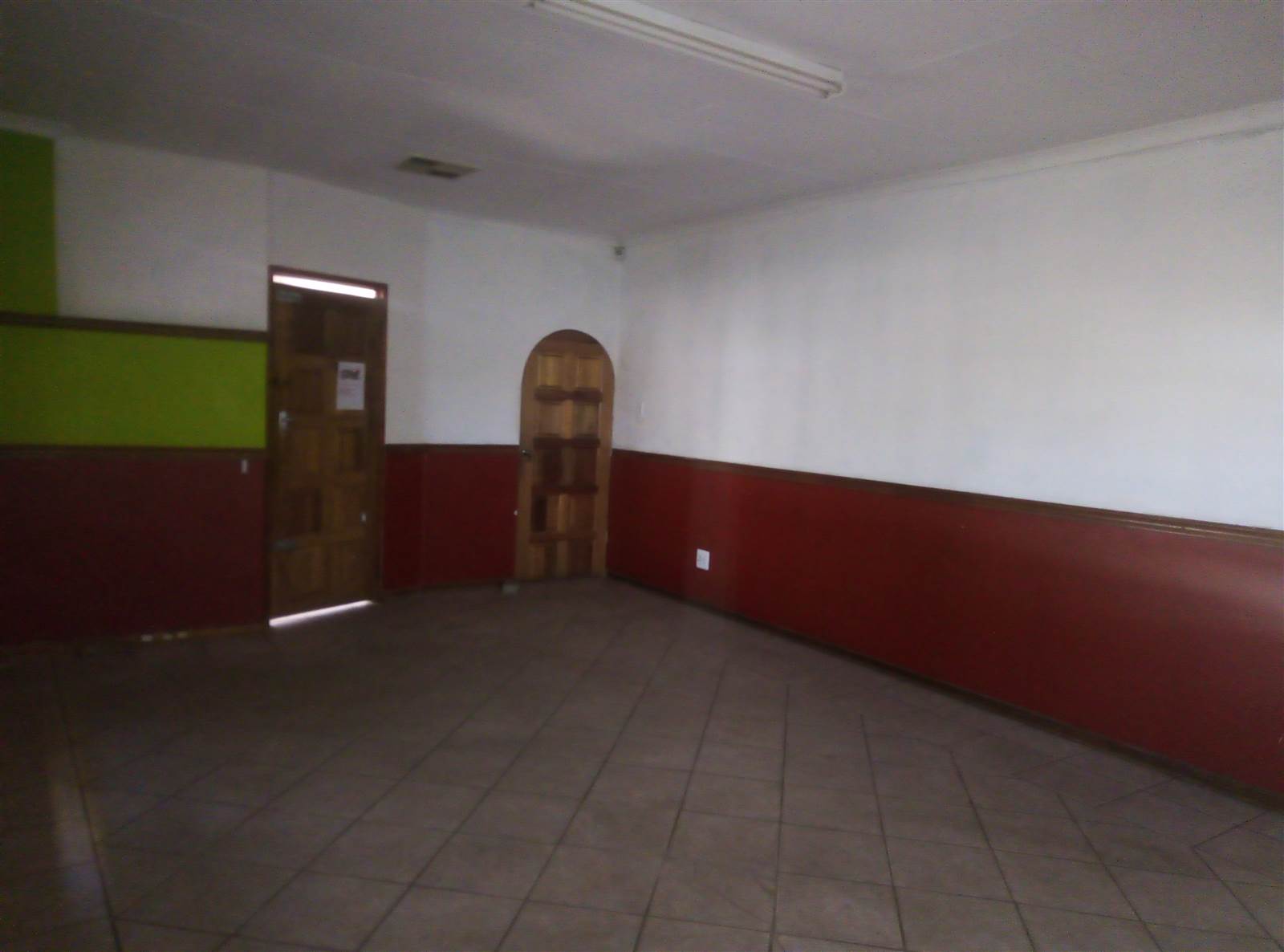 290  m² Commercial space in Rustenburg Central photo number 9