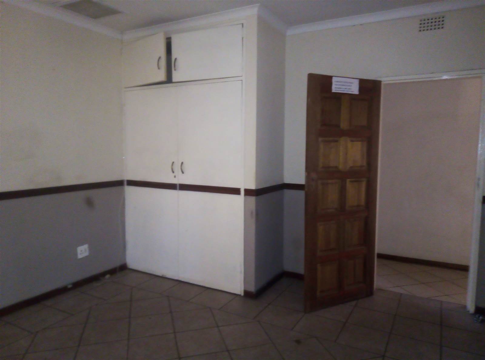 290  m² Commercial space in Rustenburg Central photo number 5