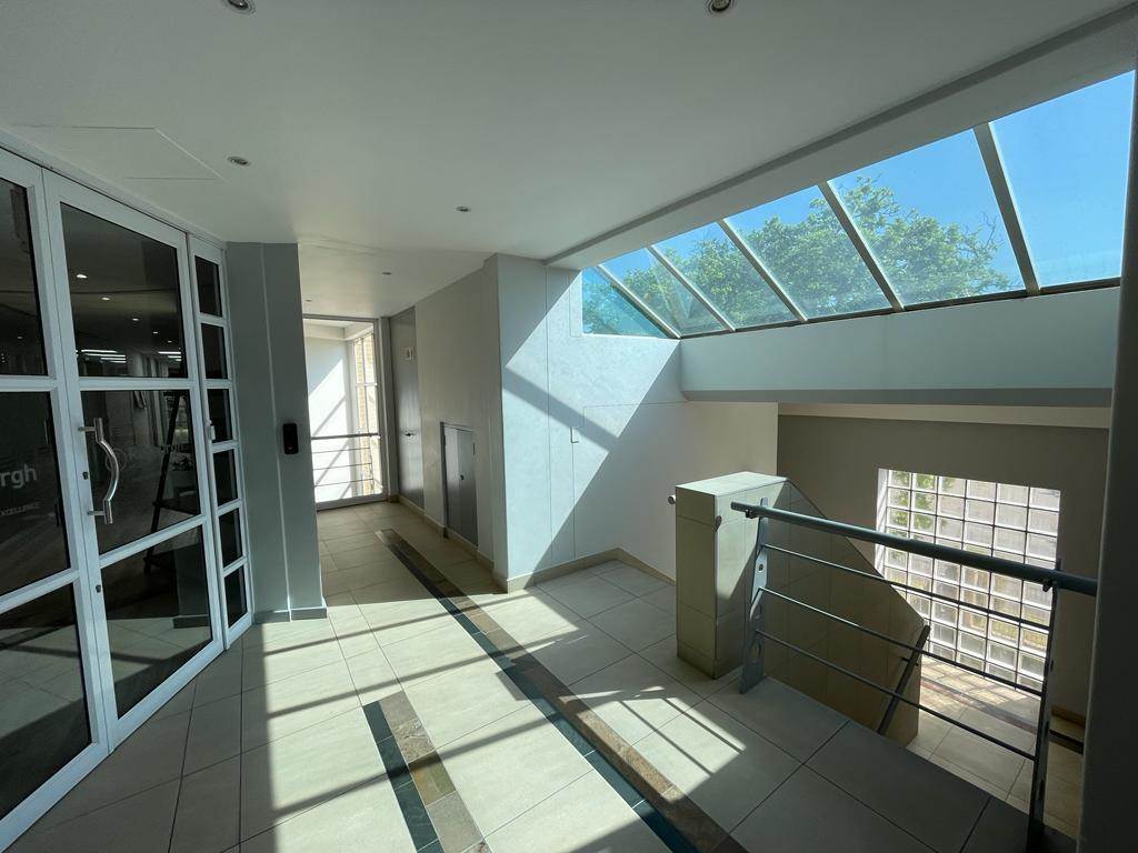 150  m² Commercial space in Parktown North photo number 28