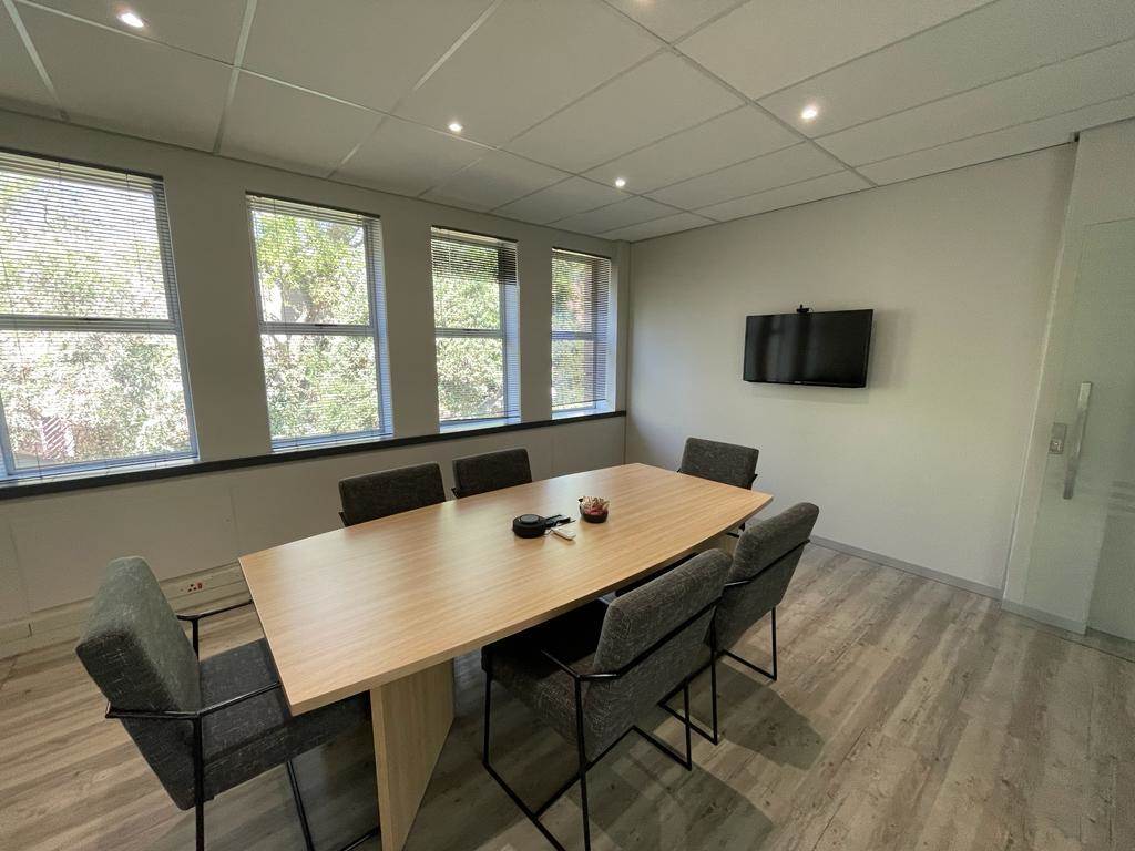 150  m² Commercial space in Parktown North photo number 8