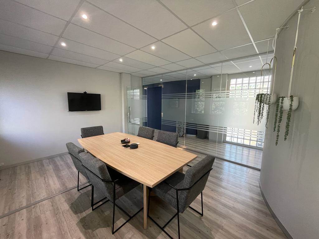 150  m² Commercial space in Parktown North photo number 6