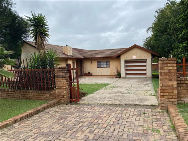3 Bedroom House 3 Bedroom House