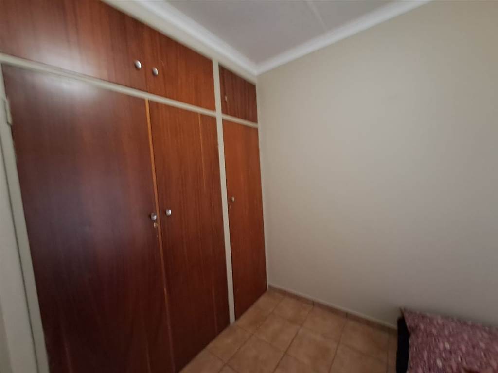 4 Bed House in Thabazimbi photo number 11