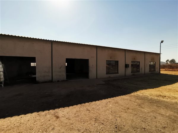 193  m² Industrial space