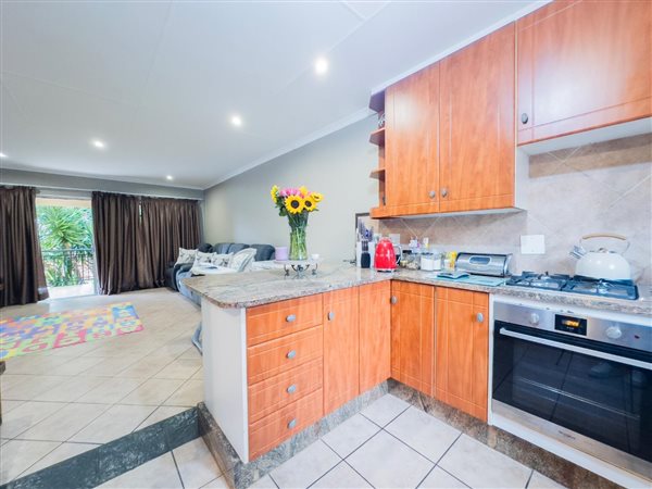 3 Bedroom Townhouse 3 Bedroom Townhouse