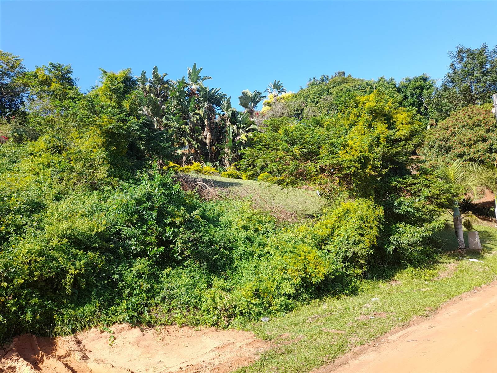 1532 m² Land available in La Mercy photo number 1