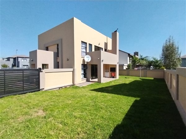 4 Bed House in Roodeplaat