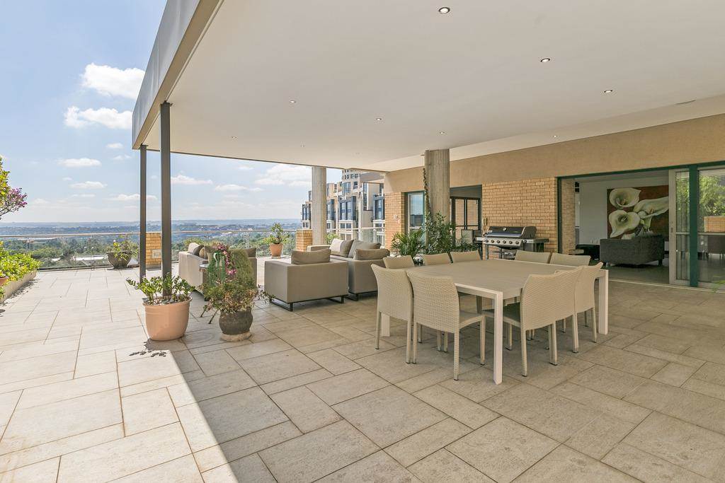 4 Bed Penthouse in Morningside photo number 8
